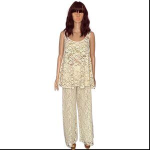 The Pyramid Collection Lace Pantsuit Color Ecru/Ivory Pants Size L  Top Size XL
